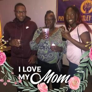 Meet your Posher, Desiree